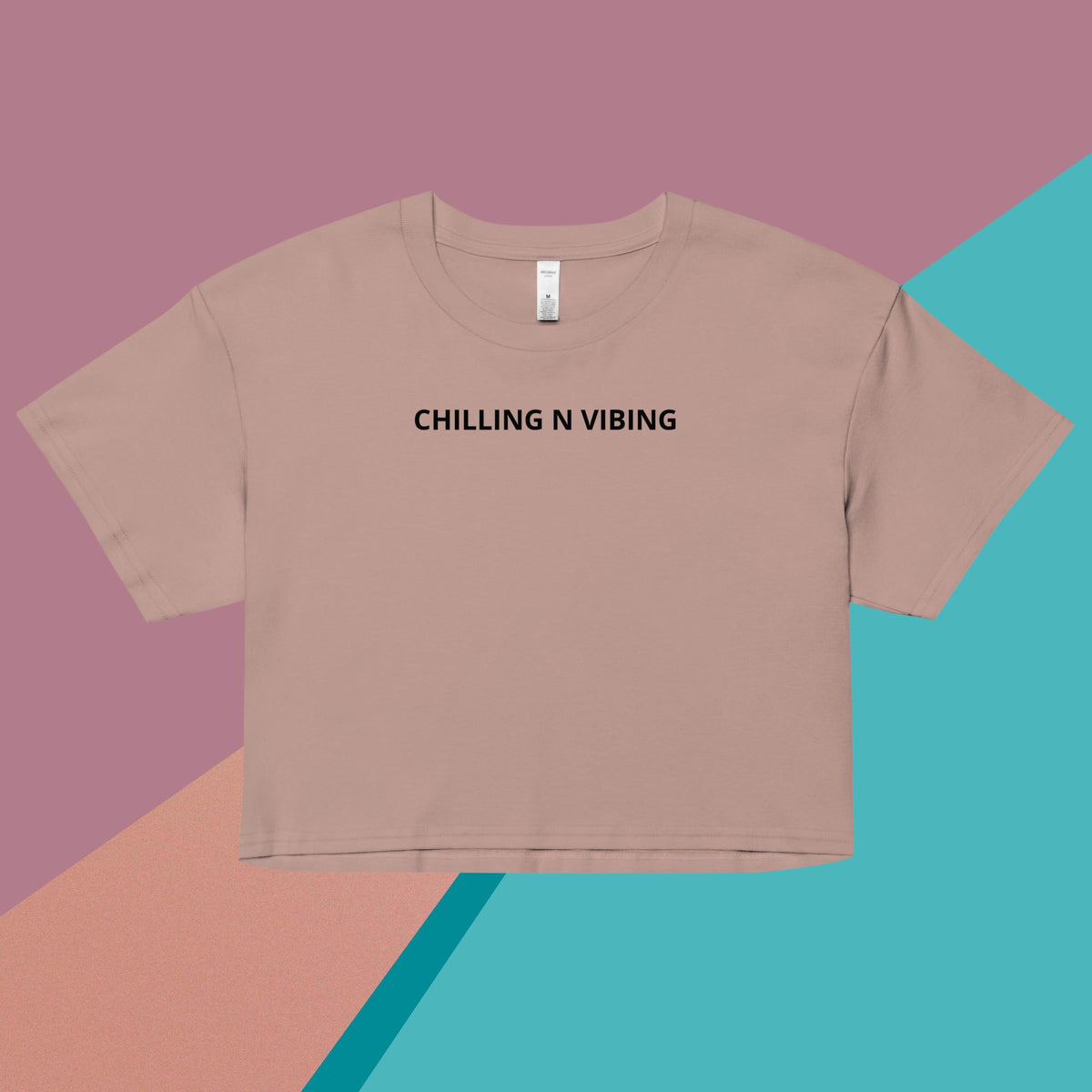 Women’s Chilling n Vibing Crop Top - CHILLING N VIBING 😎