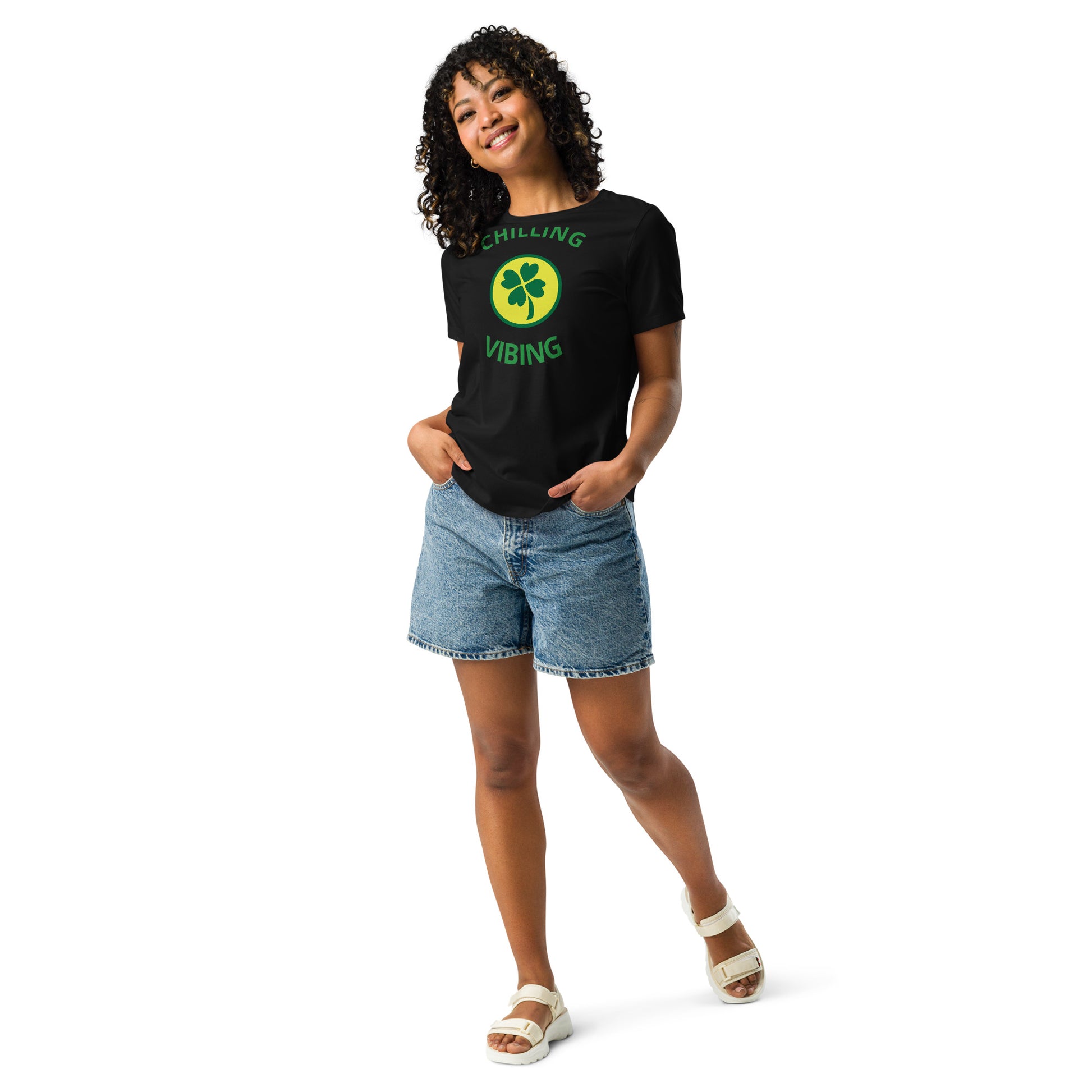 Women's Clover Chilling N Vibing Relaxed T-Shirt - CHILLING N VIBING 😎